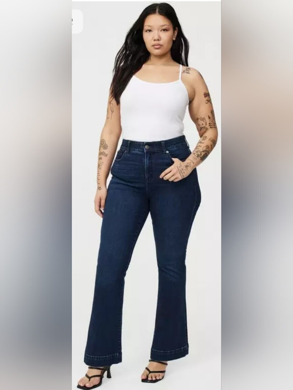 New! Torrid Bombshell High-Rise Dark Blue Flare Jeans 18 Ex-Short